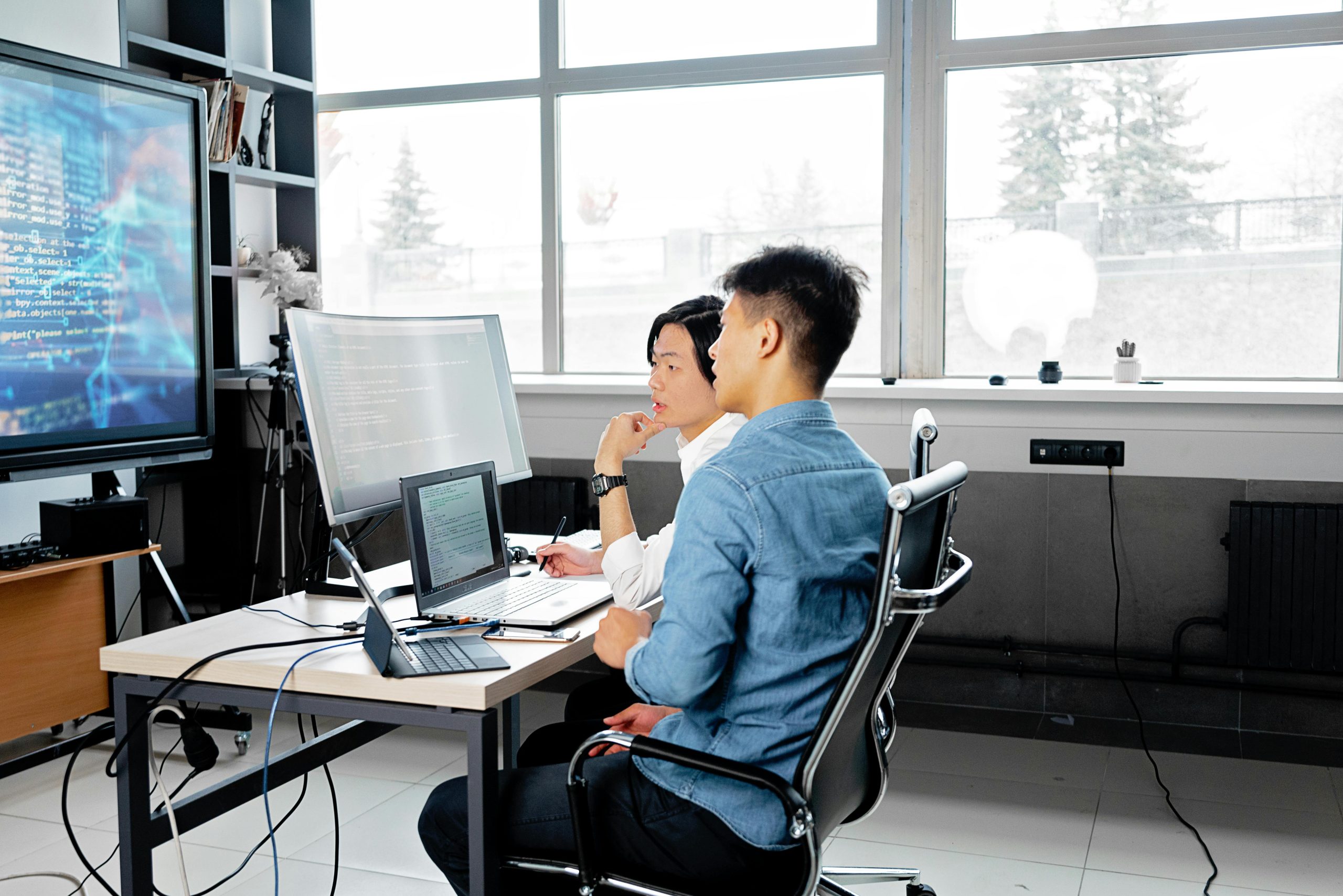 What to Know Before You Hire a Tech Team 